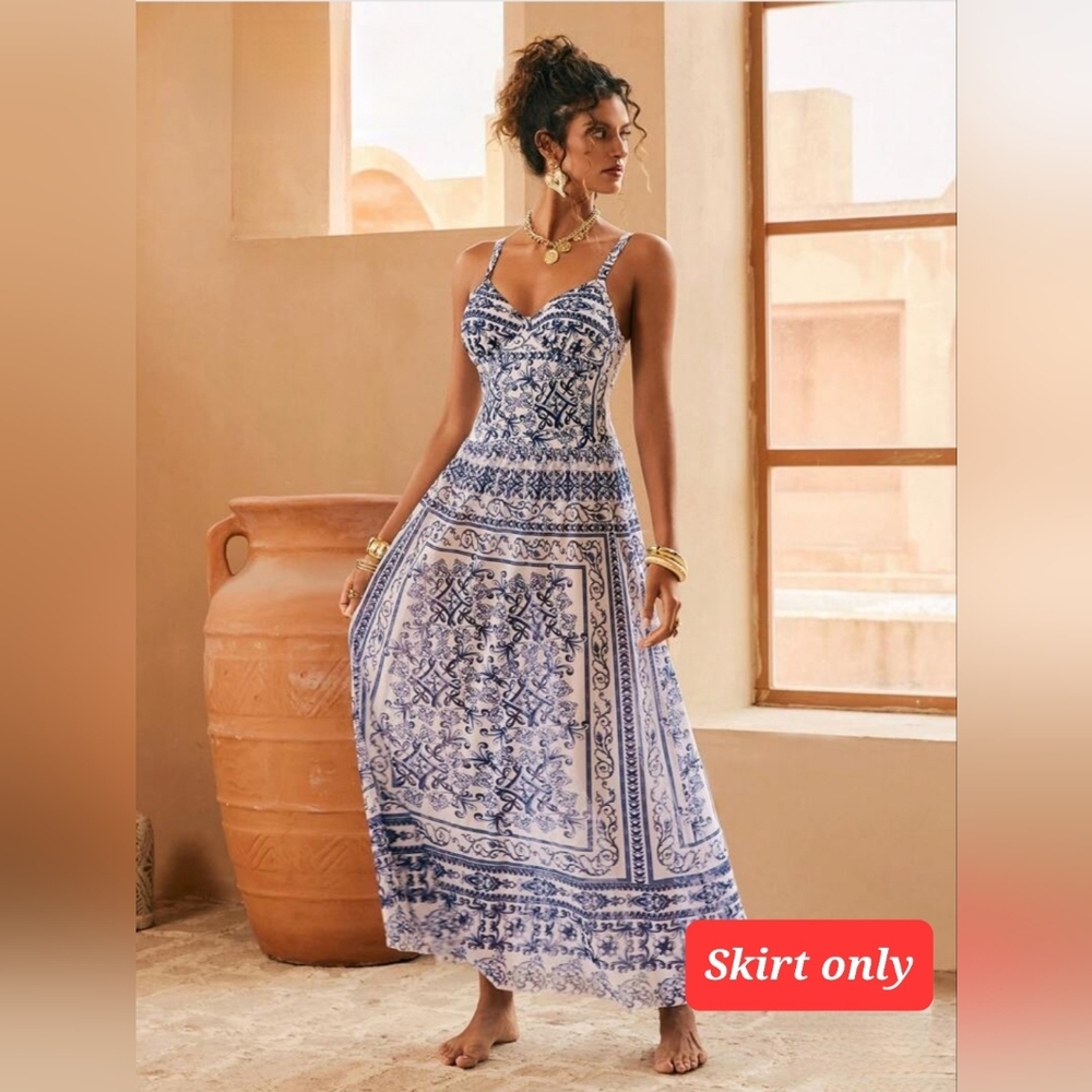 NWOT Blue and White Paisley Beach Skirt Size Small